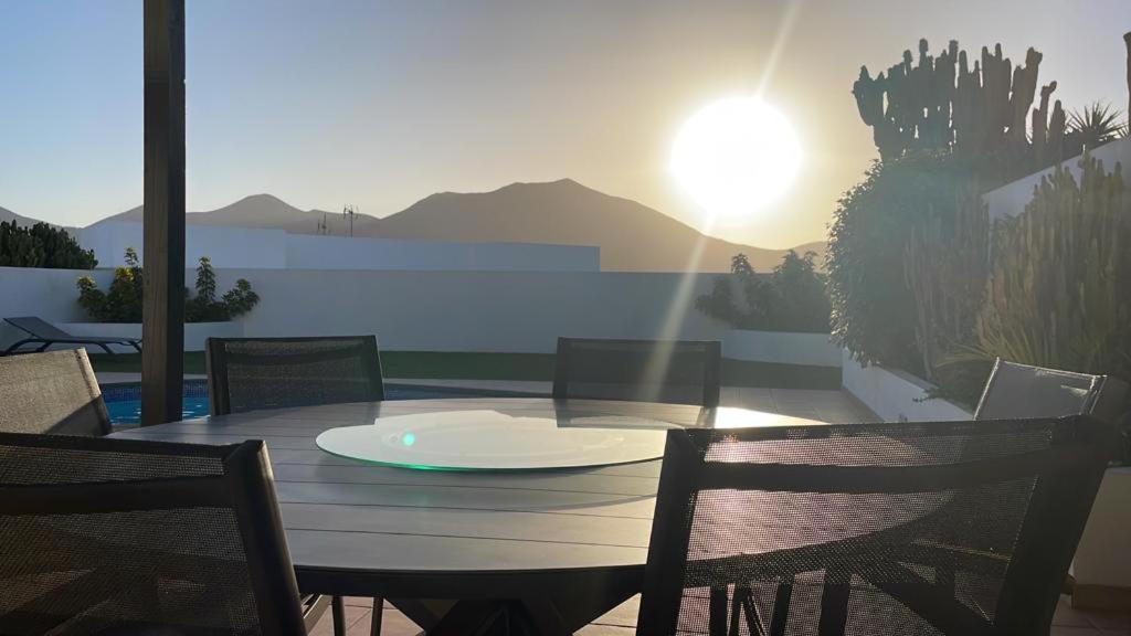 Villa Splendid Casa Nostra, private heated pool, Wifi, garden Playa Blanca  Esterno foto
